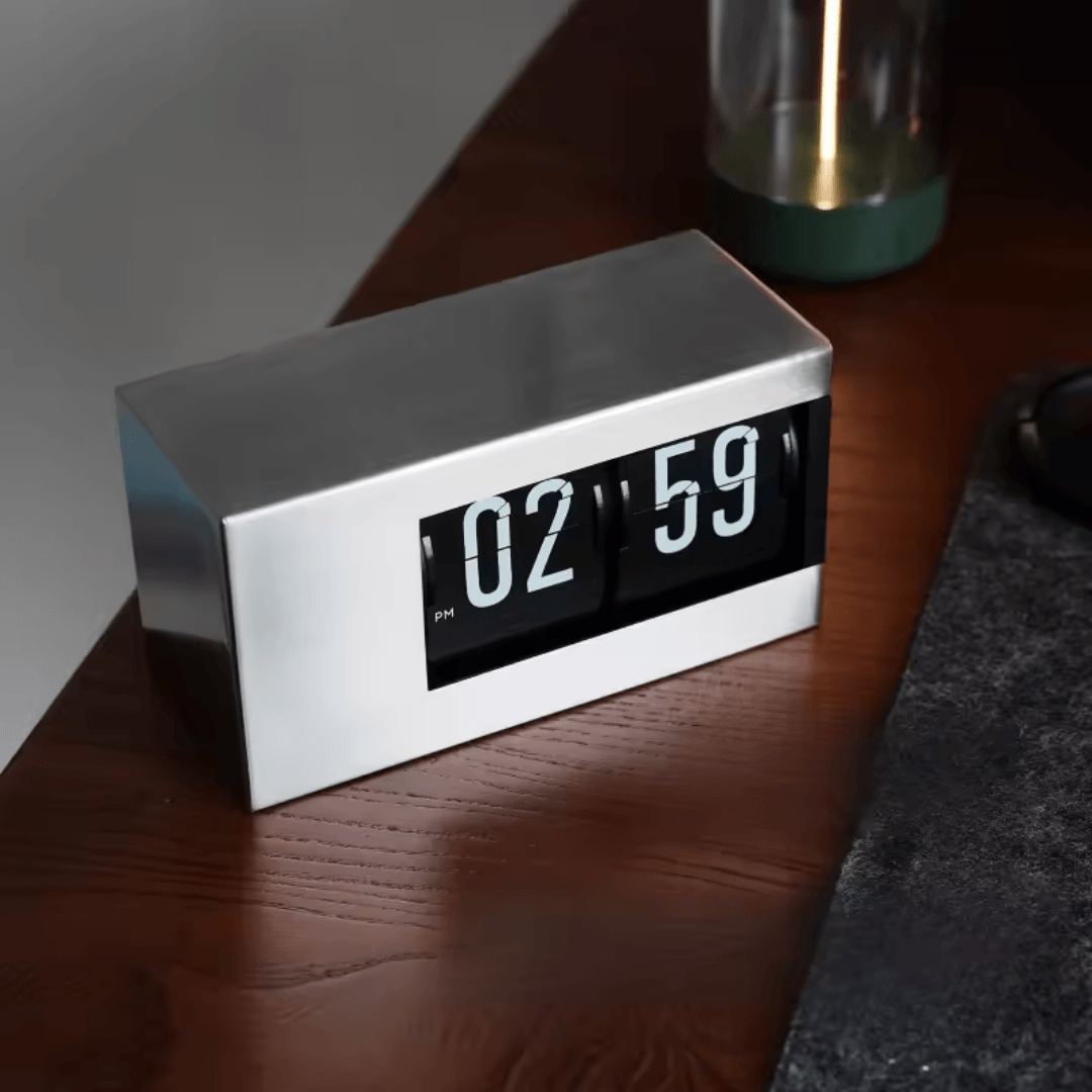 #Color_Silver - Clock & Calendar