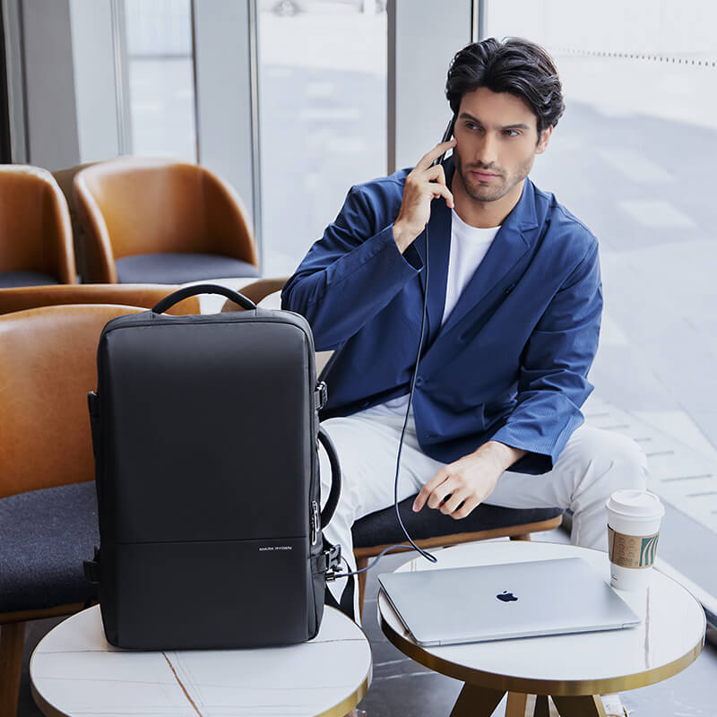 MARK RYDEN - The Super Backpack