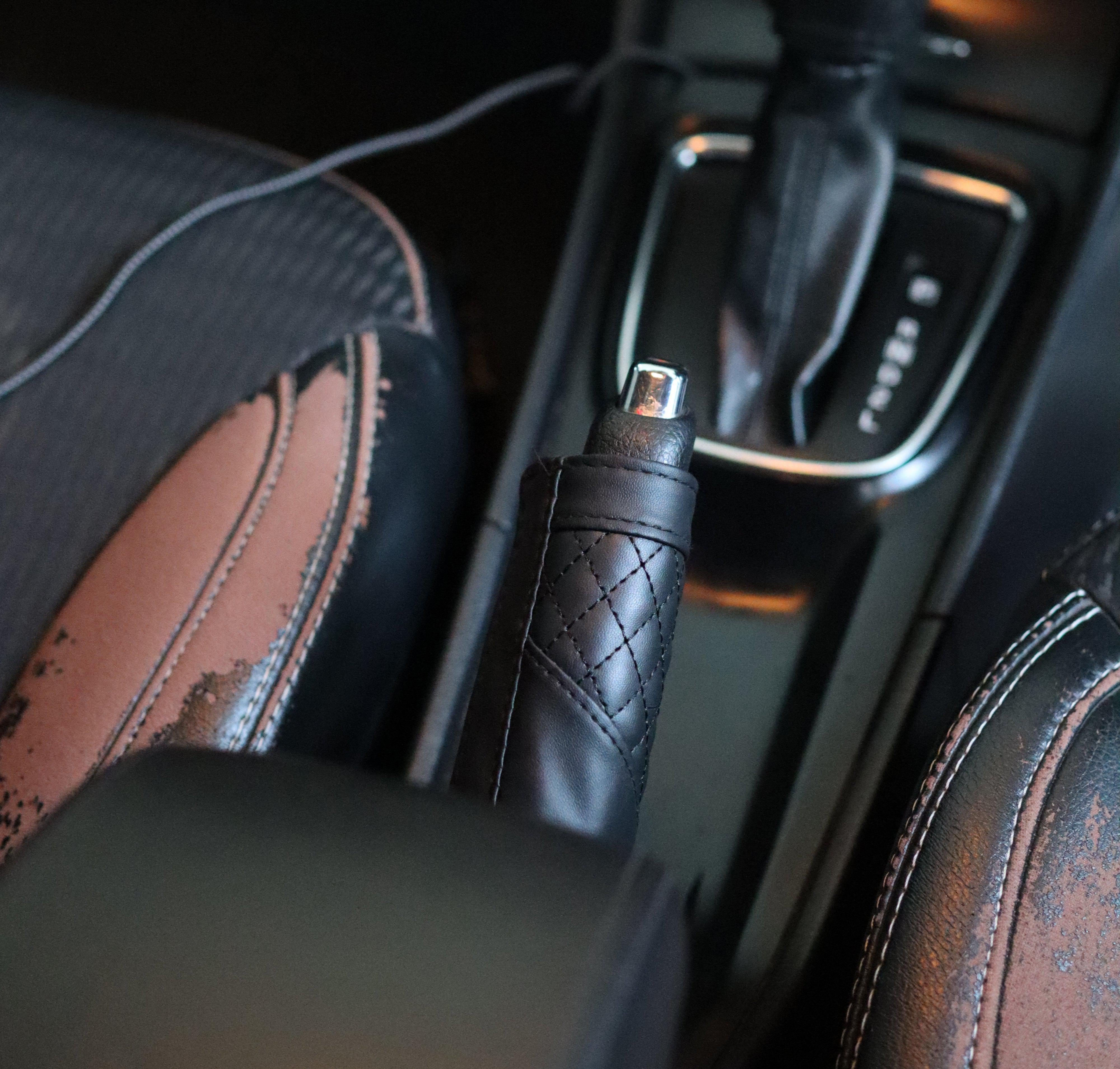 Gear Knob and Handbrake Cover