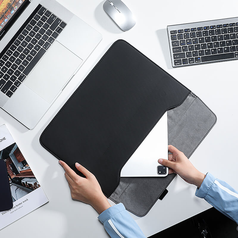 MARK RYDEN - Sheer Professionals Laptop Sleeve - Black