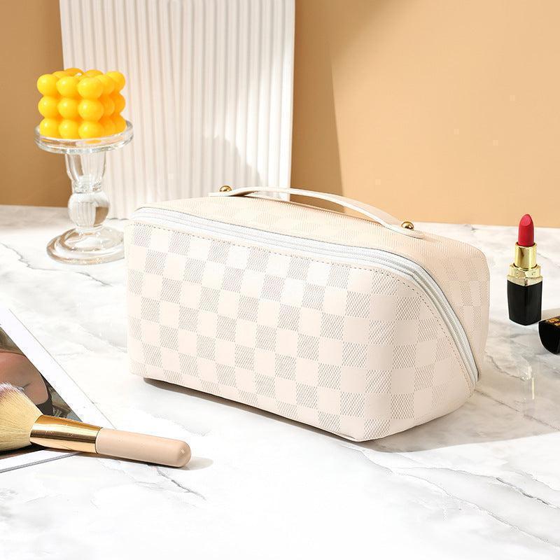 Checkered Pattern Cosmetic Pouch-DIVERSITY
