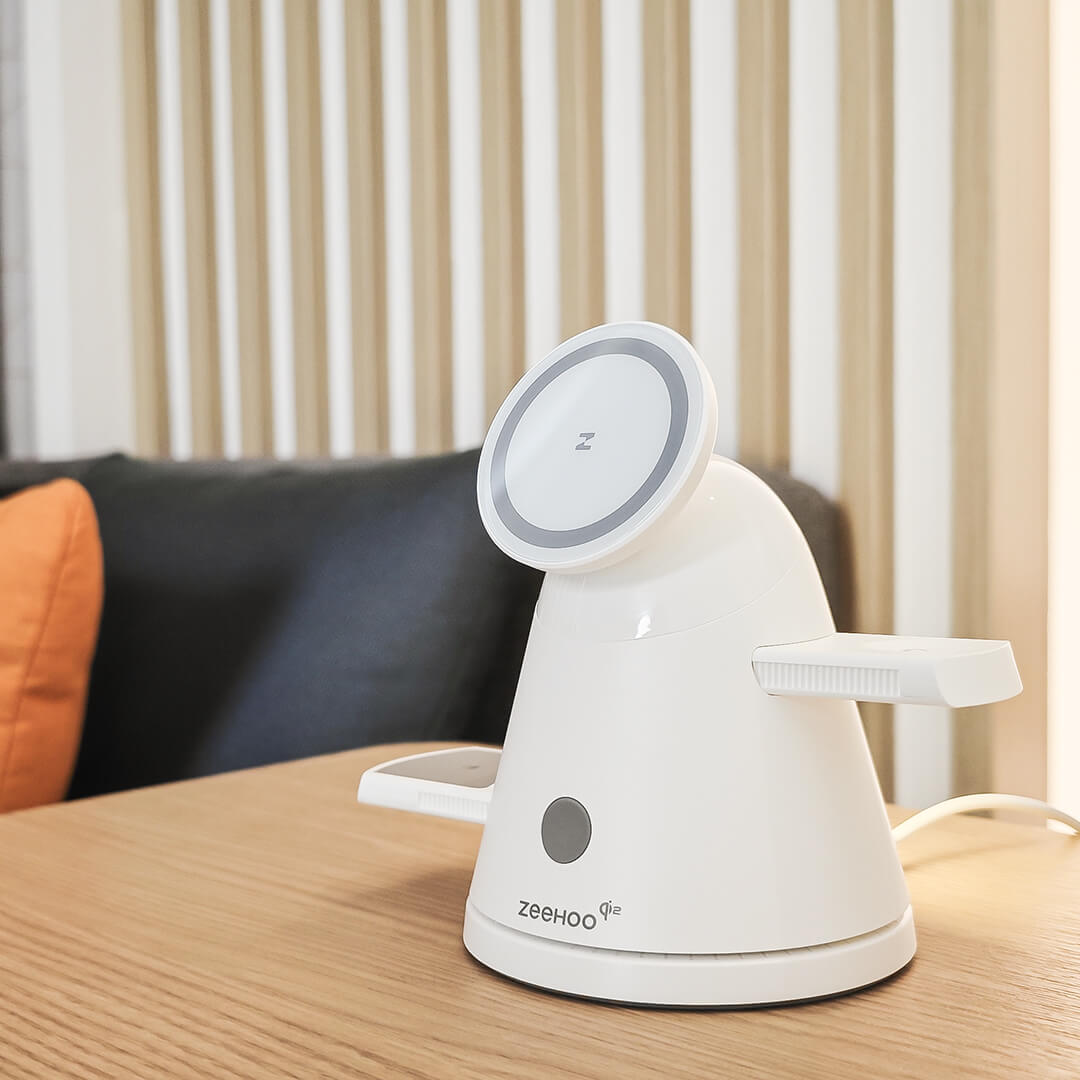 ZEEHOO LuminoCore 4-in-1 Wireless Charging Station