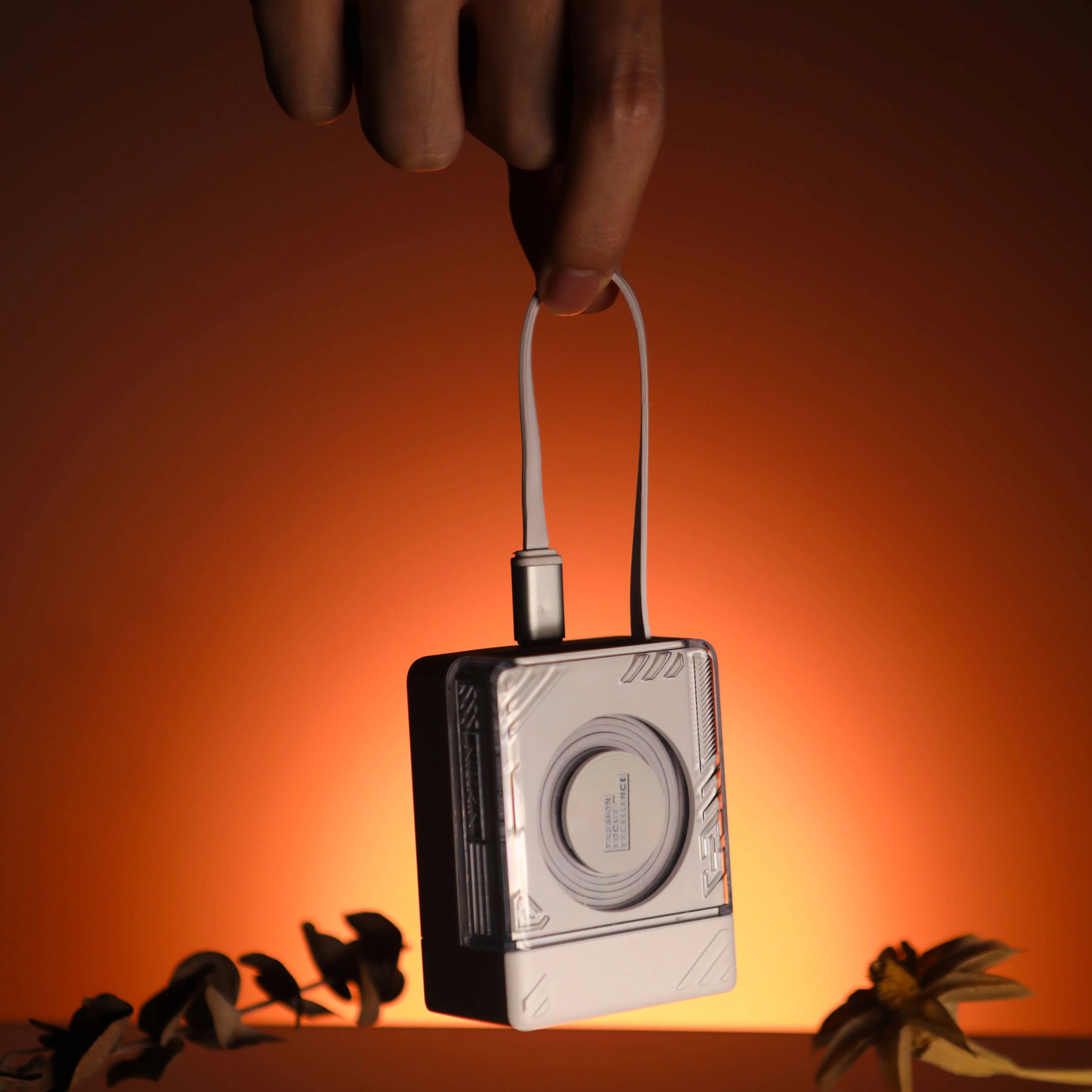 NILLKIN IceCore Retractable 65W GaN Charger