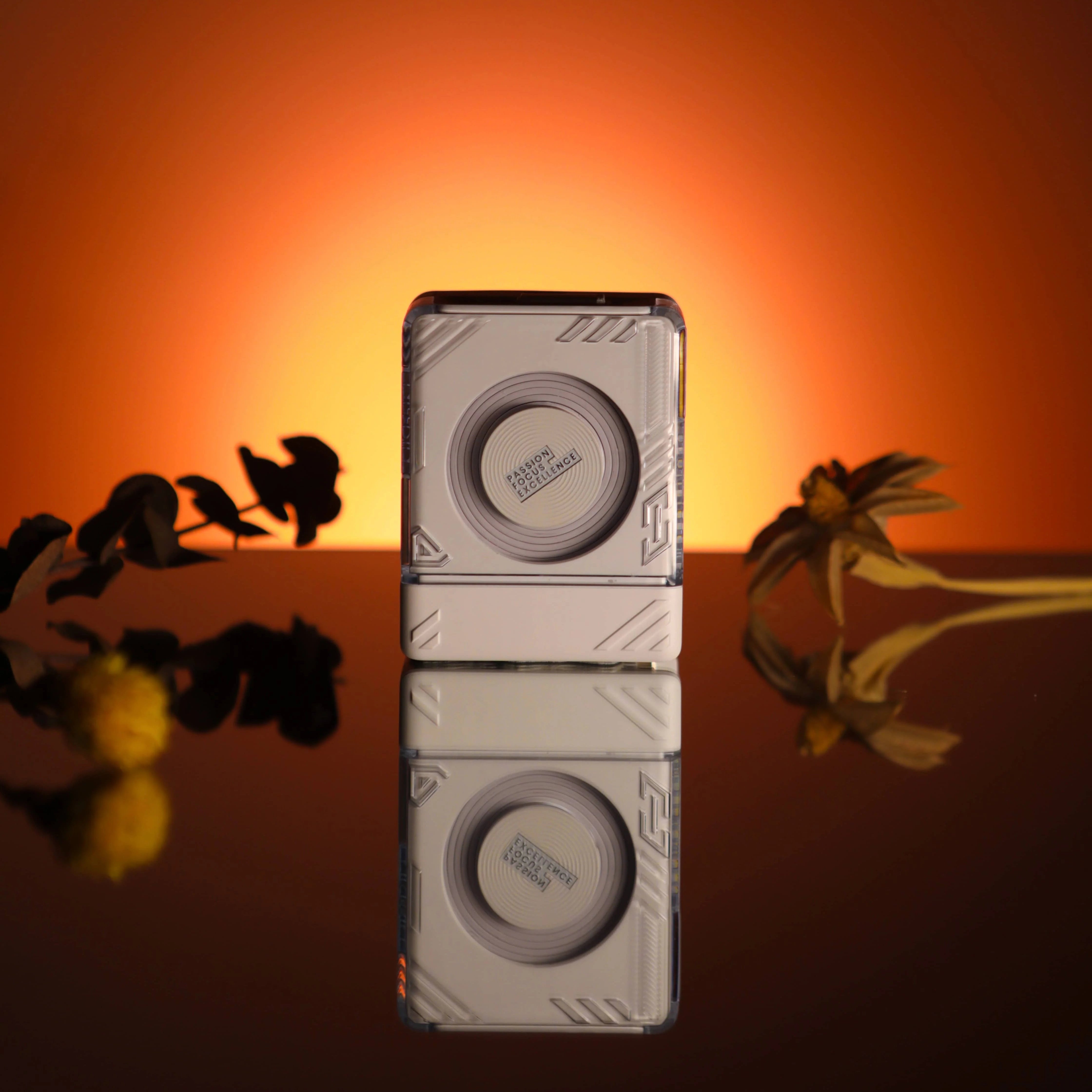 NILLKIN IceCore Retractable 65W GaN Charger