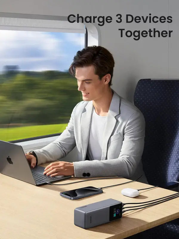 UGREEN Nexode 25000 mAh PD 200W Power Bank with TFT Smart Display