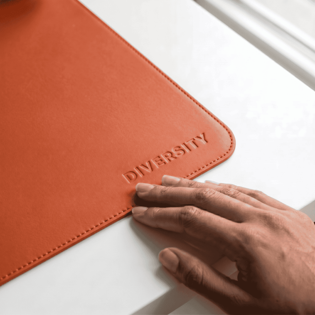 #color_ORANGE + DARK GREEN