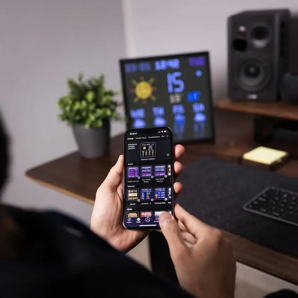 Divoom Pixoo64 Pixel Art LED Display