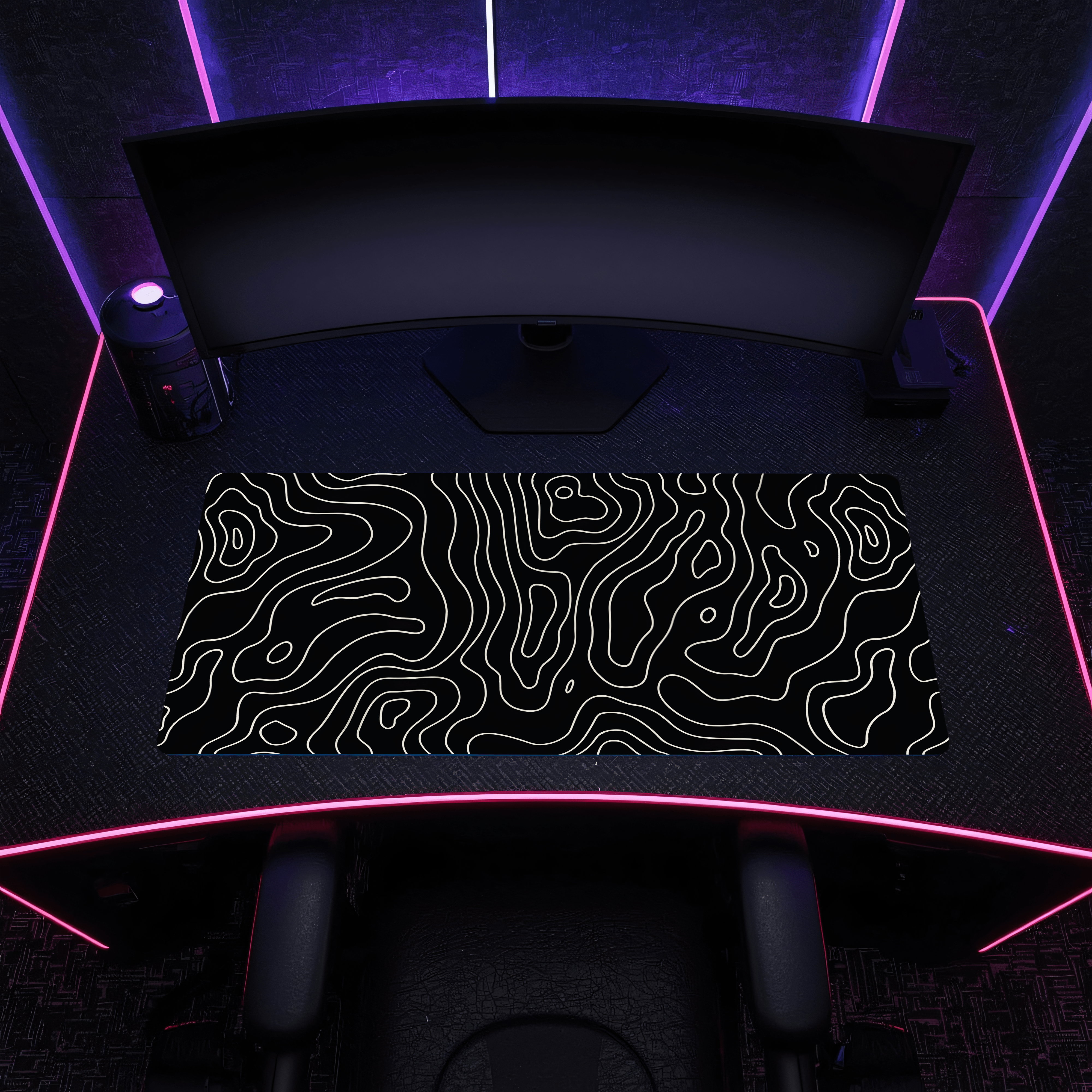 Printed Leather Desk Mat - Curvy Black