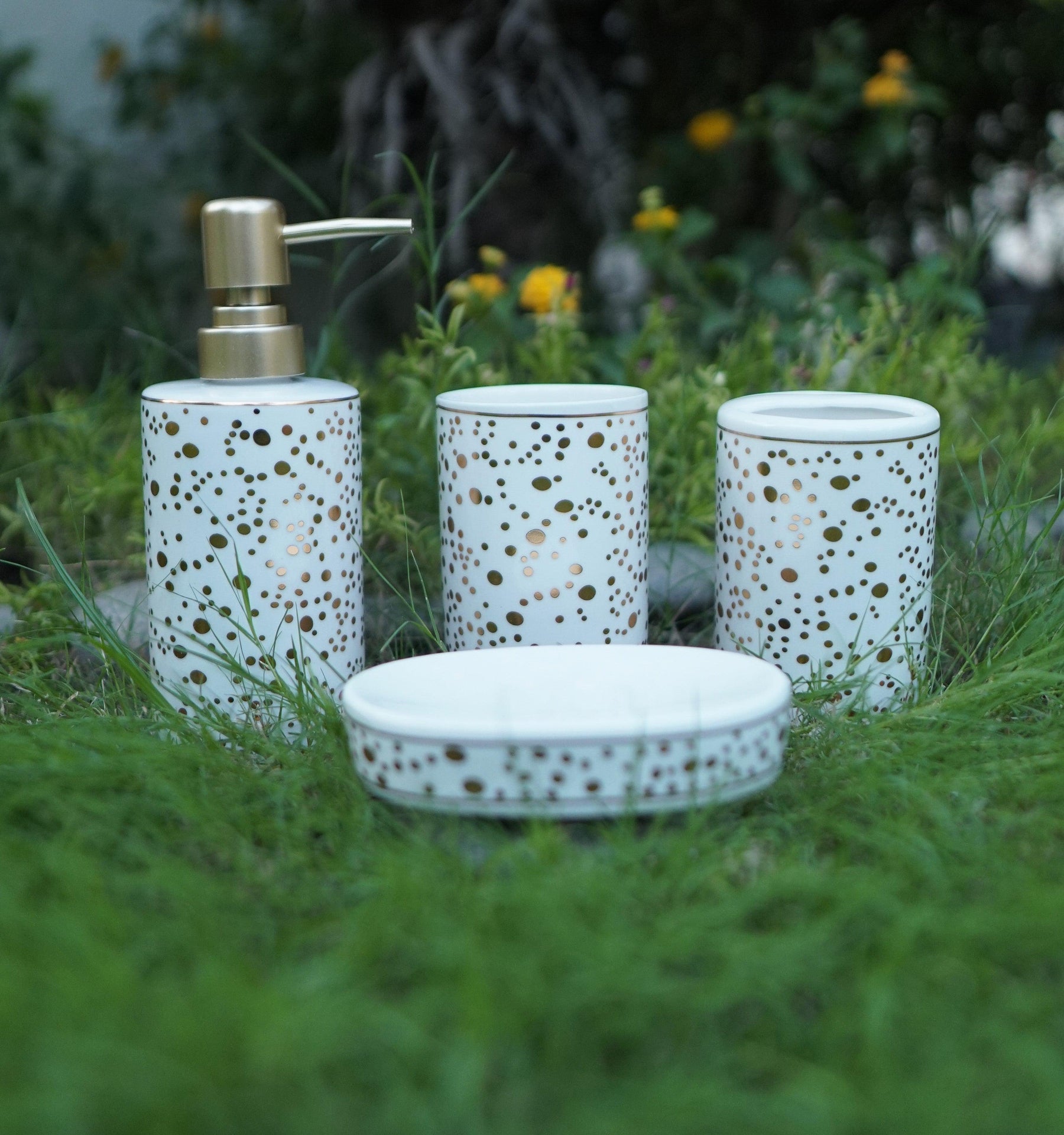 Ceramic Bathroom Set - Gold Dotted - White
