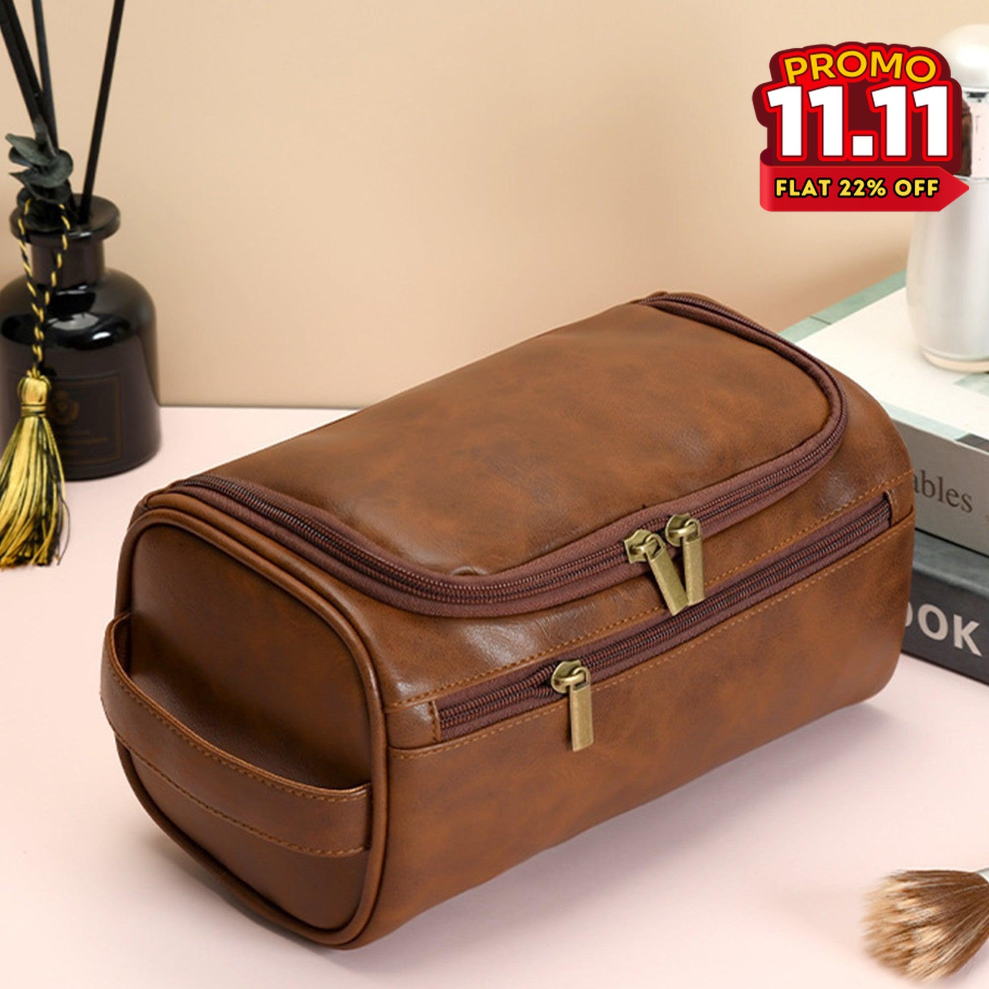 Vintage Faux Leather Toiletry Bag-DIVERSITY