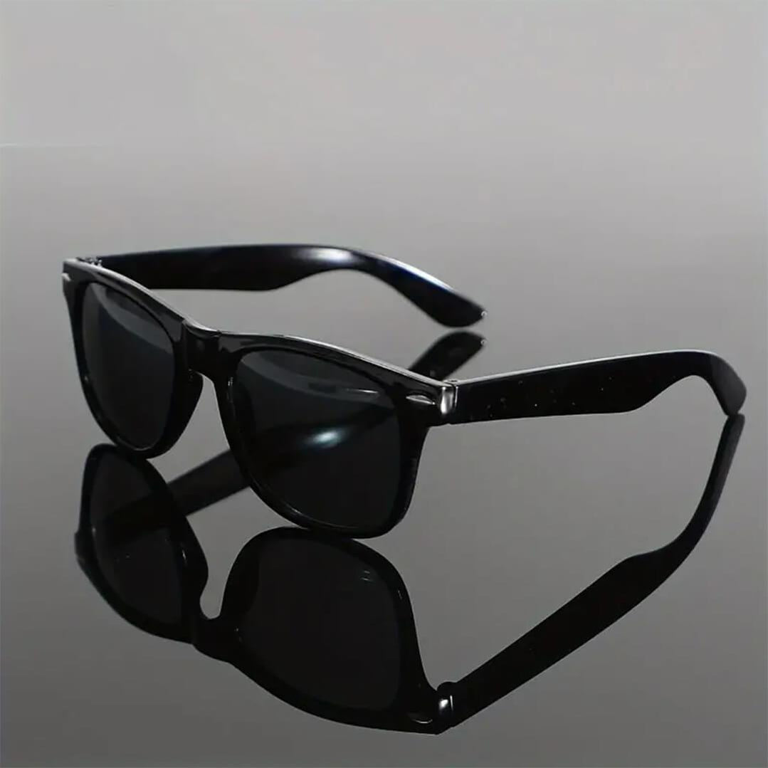 Classic Wayfarer Sunglasses - Black