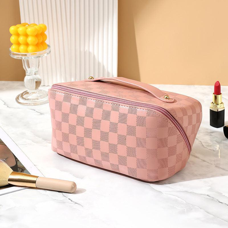 Checkered Pattern Cosmetic Pouch