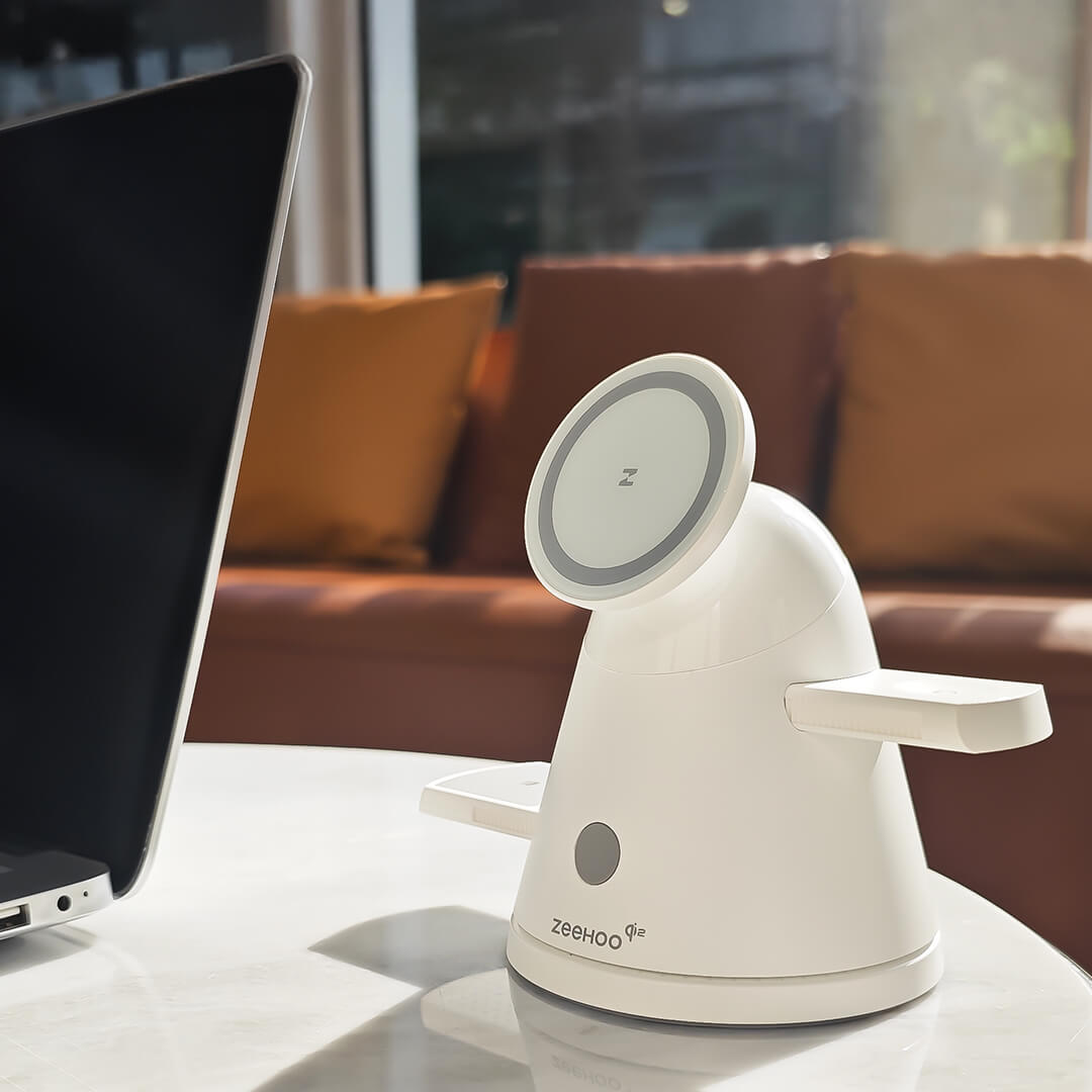ZEEHOO LuminoCore 4-in-1 Wireless Charging Station
