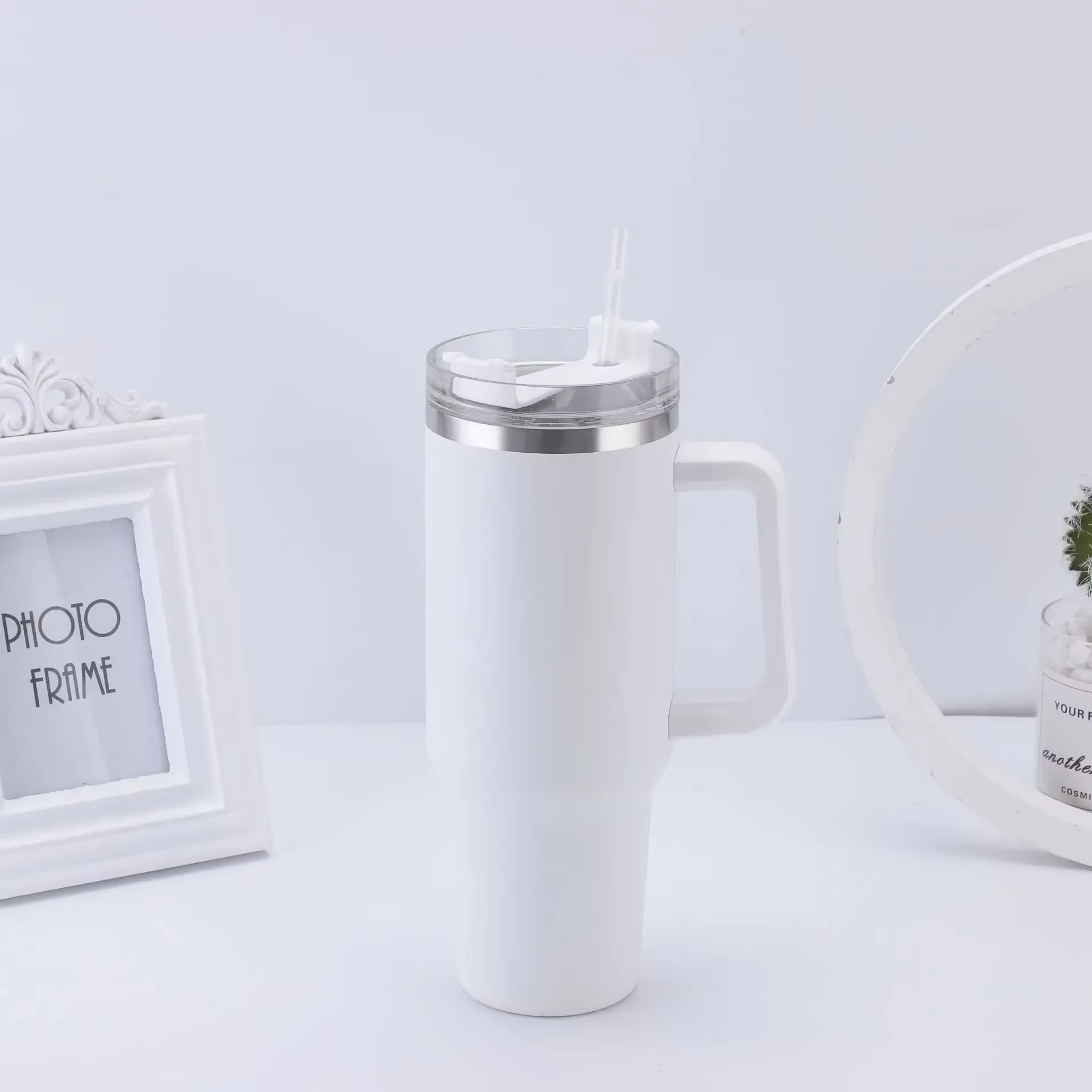 HydraMate 40oz Vacuum Tumbler with Straw - White