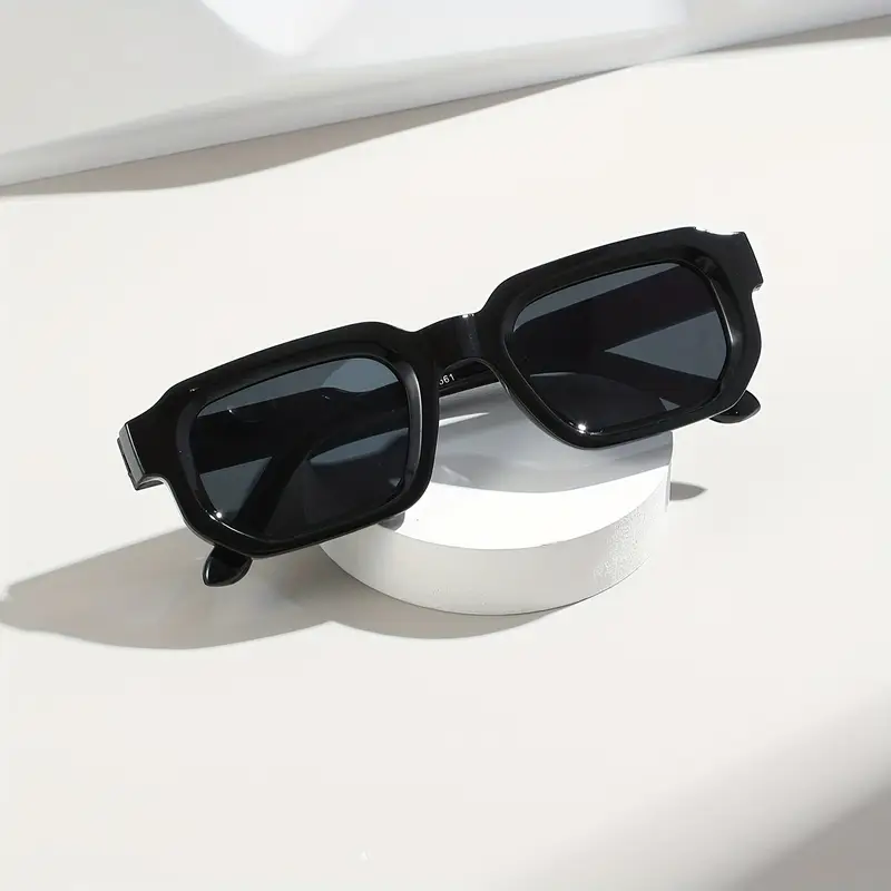 Modern Square Luxe Sunglasses - Black